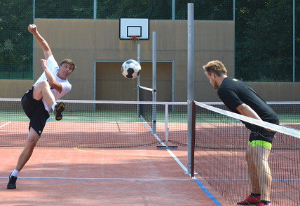 Turnaj v nohejbale trojic